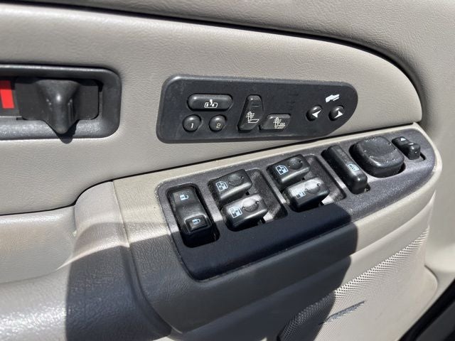 2004 Chevrolet Suburban 1500 LT