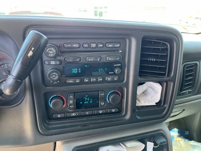 2004 Chevrolet Suburban 1500 LT