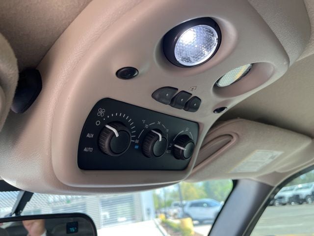 2004 Chevrolet Suburban 1500 LT