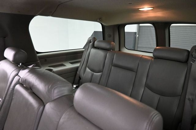 2004 Chevrolet Suburban 1500 LT