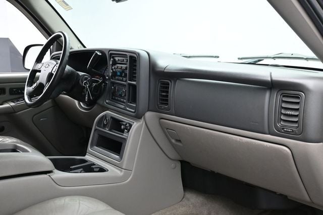 2004 Chevrolet Suburban 1500 LT