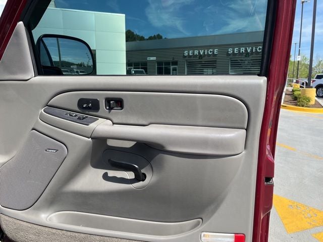 2004 Chevrolet Suburban 1500 LT