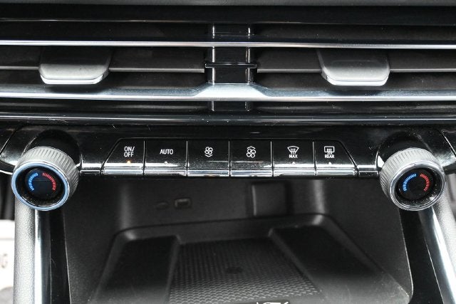 2025 Chevrolet Traverse LT 2LT