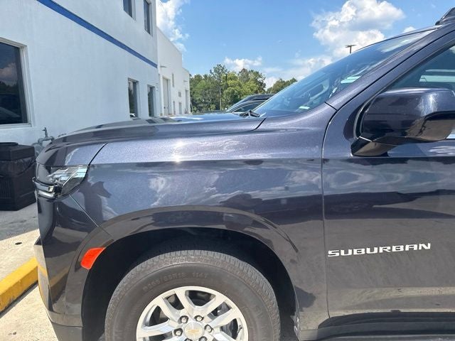 2023 Chevrolet Suburban LT