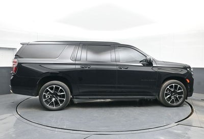 2022 Chevrolet Suburban RST
