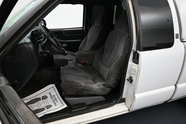 2002 GMC Sonoma SLS