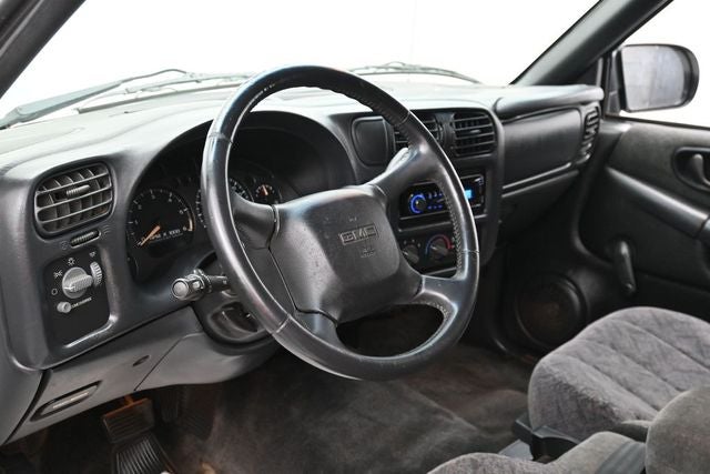 2002 GMC Sonoma SLS