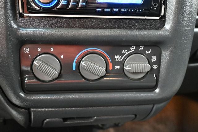 2002 GMC Sonoma SLS