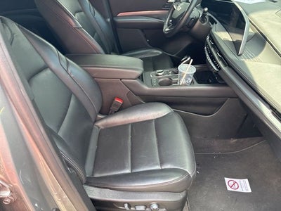 2024 Cadillac XT4 Premium Luxury