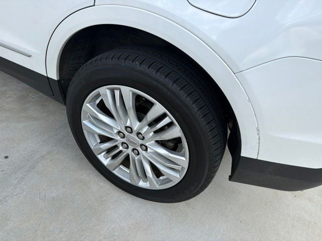 2017 Cadillac XT5 Premium Luxury FWD
