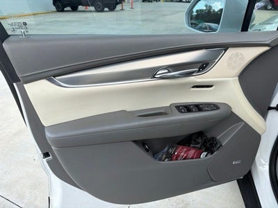 2017 Cadillac XT5 Premium Luxury FWD