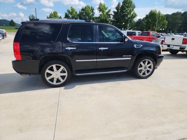 2011 Cadillac Escalade Luxury