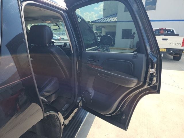 2011 Cadillac Escalade Luxury