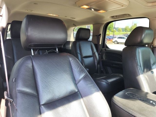 2011 Cadillac Escalade Luxury