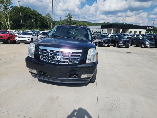 2011 Cadillac Escalade Luxury