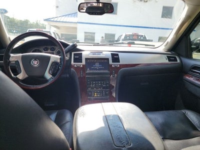 2011 Cadillac Escalade Luxury