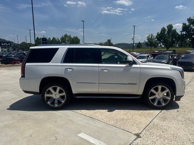 2019 Cadillac Escalade Luxury