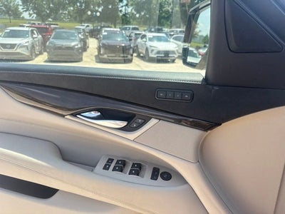 2019 Cadillac Escalade Luxury