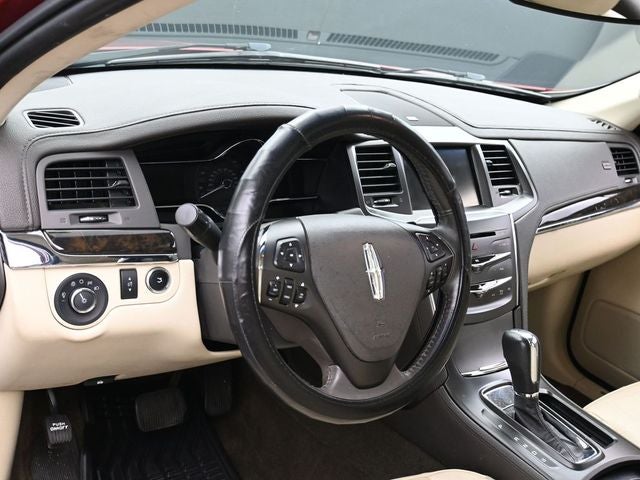 2013 Lincoln MKS Base