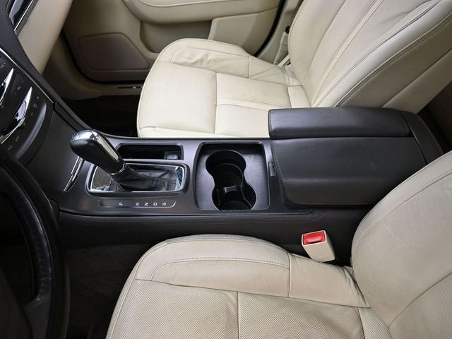 2013 Lincoln MKS Base