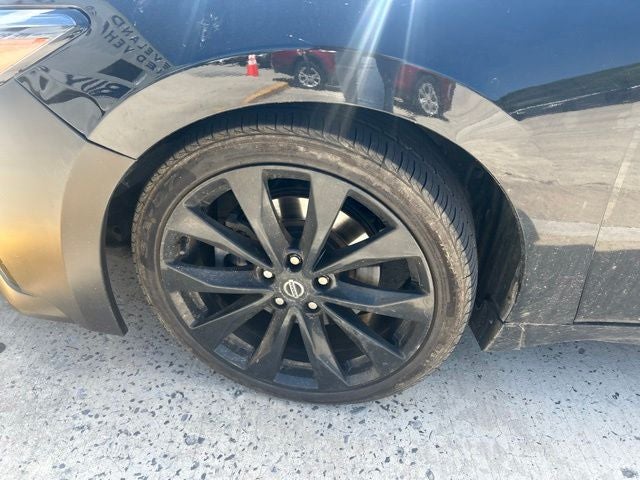 2019 Nissan Maxima SR