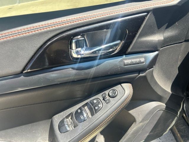 2019 Nissan Maxima SR