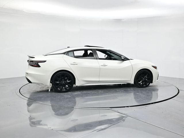 2023 Nissan Maxima SR