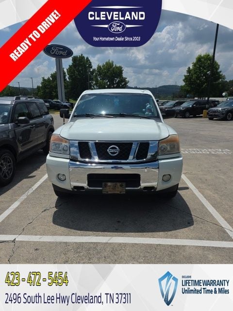 2015 Nissan Titan SV