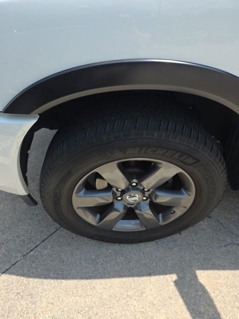 2015 Nissan Titan SV