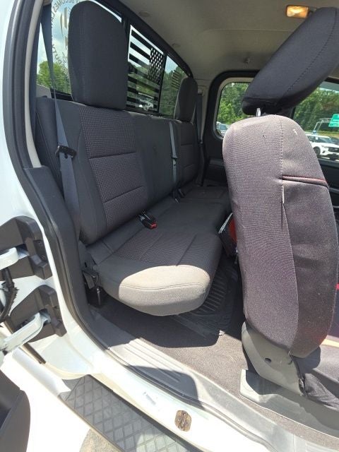 2015 Nissan Titan SV