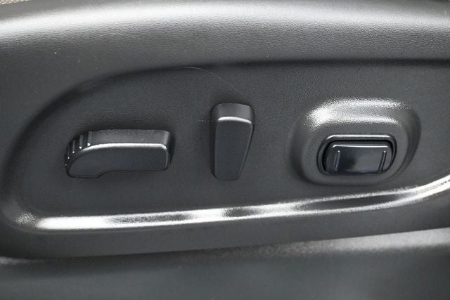 2020 Nissan Titan SV