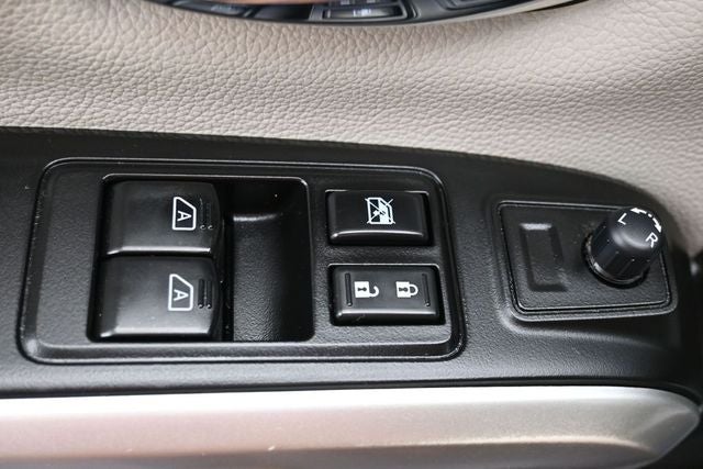 2020 Nissan Titan SV