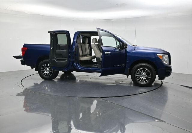2020 Nissan Titan SV