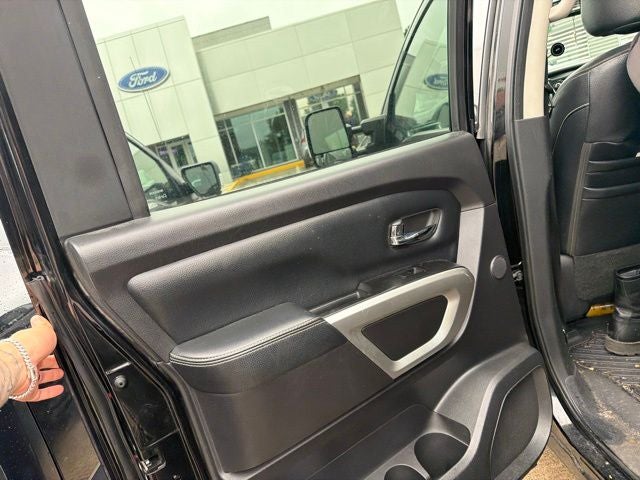 2017 Nissan Titan PRO-4X
