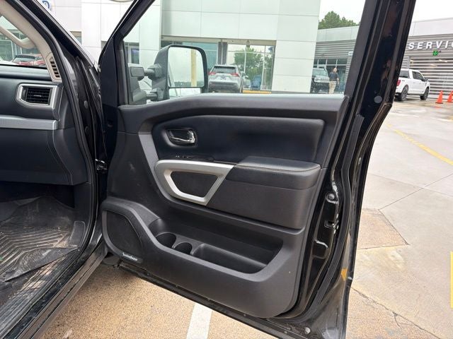 2017 Nissan Titan PRO-4X