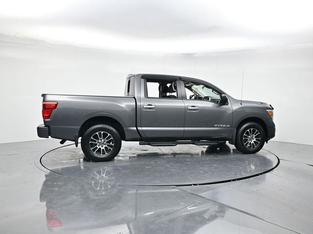 2021 Nissan Titan SV