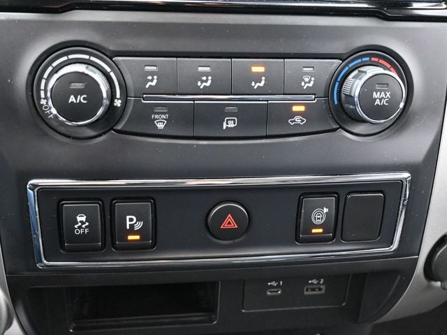 2021 Nissan Titan SV