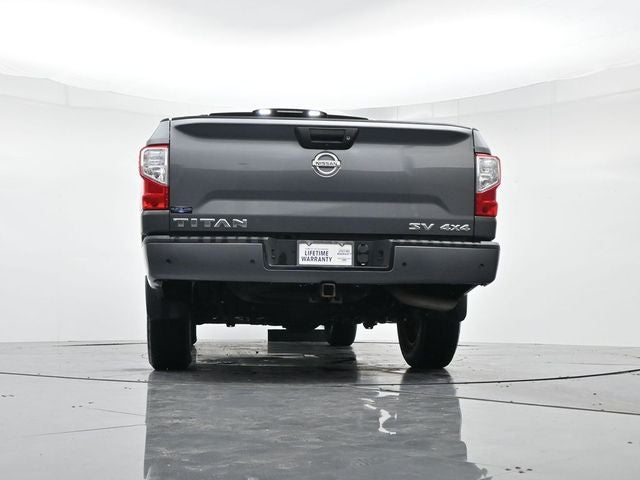 2021 Nissan Titan SV