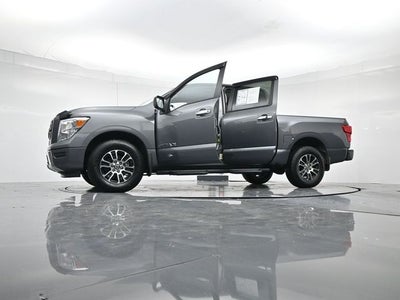 2021 Nissan Titan SV
