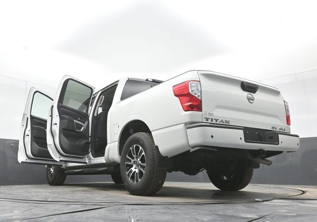 2024 Nissan Titan SV
