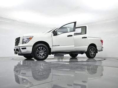 2024 Nissan Titan SV