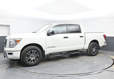 2024 Nissan Titan SV