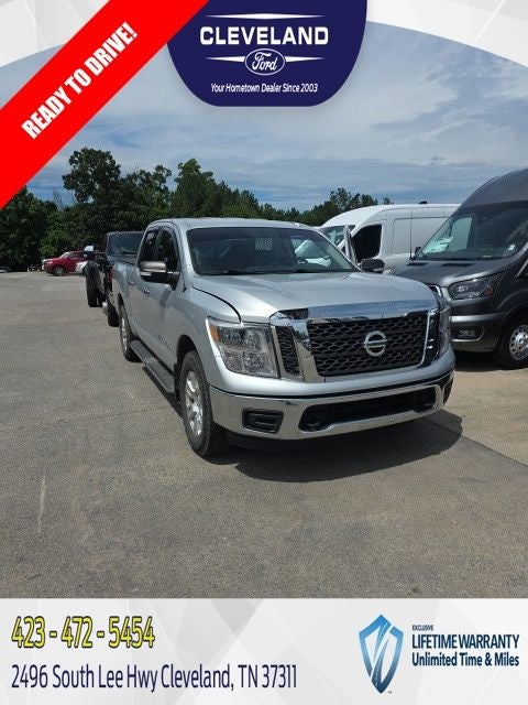 2018 Nissan Titan SV