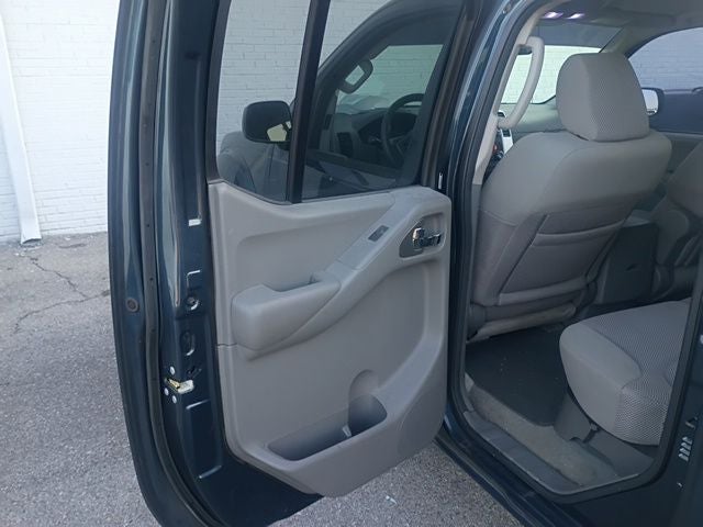 2013 Nissan Frontier SV