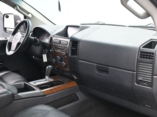 2012 Nissan Titan SL