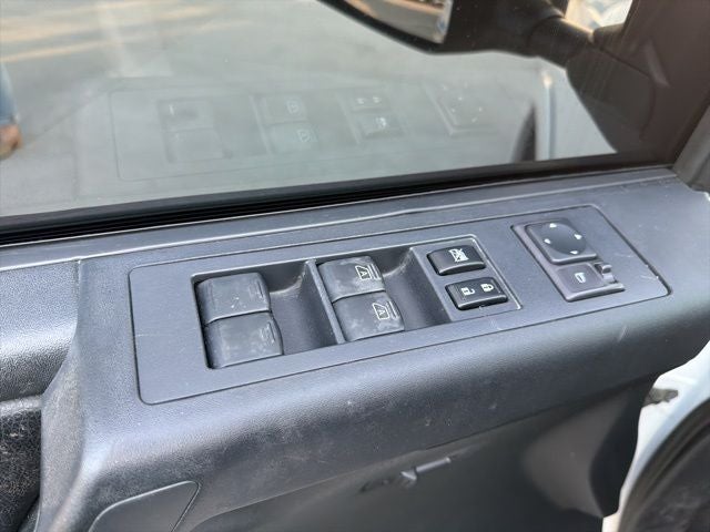 2012 Nissan Titan SL