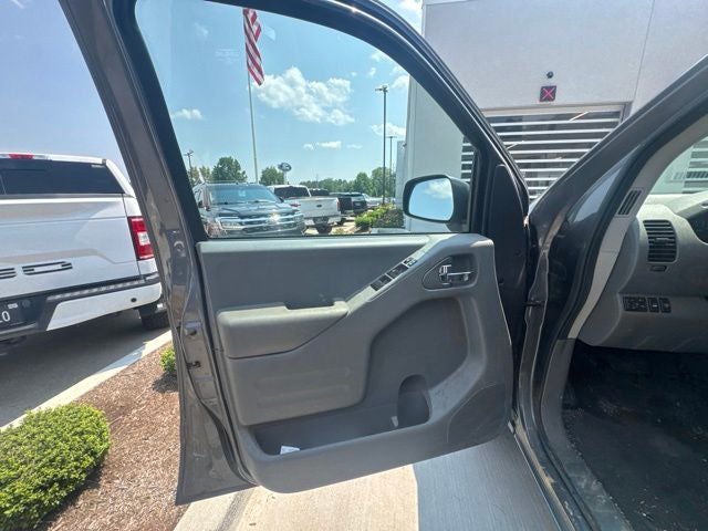 2021 Nissan Frontier SV