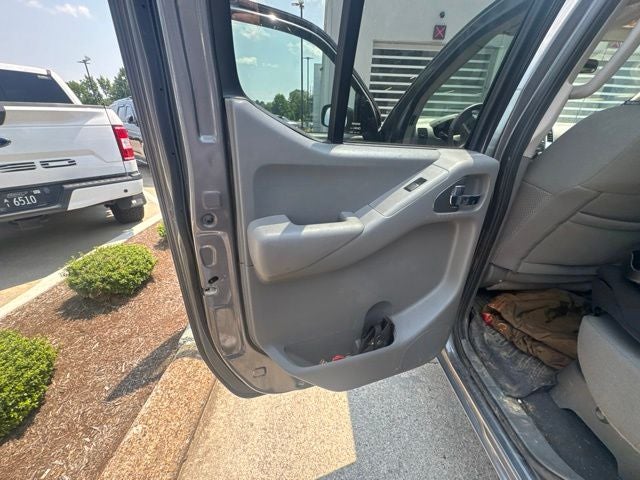 2021 Nissan Frontier SV