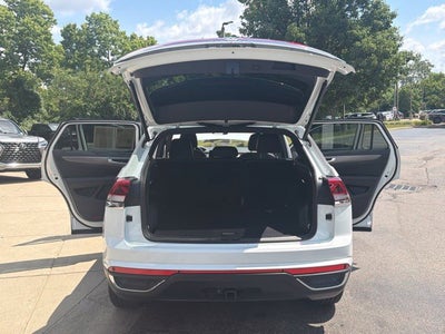 2025 Volkswagen Atlas Cross Sport 2.0T SE w/Technology AWD