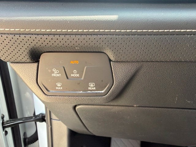 2025 Volkswagen Atlas Cross Sport 2.0T SE w/Technology AWD